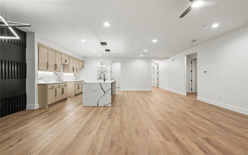 2626 Southlan Street, Dallas, TX 75215, 4 Bedrooms Bedrooms, ,2 BathroomsBathrooms,Residential,For Sale,2626 Southlan Street,0,21059524