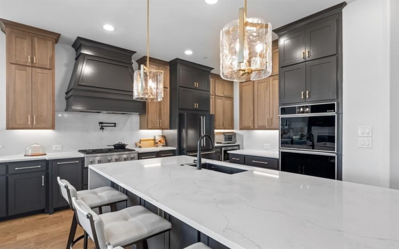 8736 Edgewater Drive, The Colony, TX 75056, 5 Habitaciones Habitaciones , ,6 BañosBaños,Residential,En Venta,8736 Edgewater Drive,0,21059933