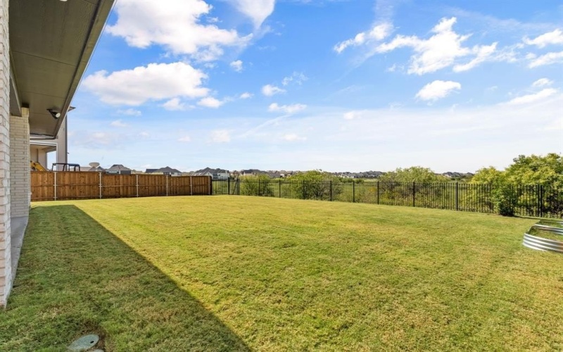 8736 Edgewater Drive, The Colony, TX 75056, 5 Habitaciones Habitaciones , ,6 BañosBaños,Residential,En Venta,8736 Edgewater Drive,0,21059933