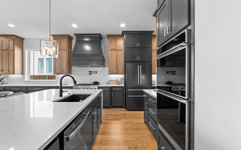 8736 Edgewater Drive, The Colony, TX 75056, 5 Habitaciones Habitaciones , ,6 BañosBaños,Residential,En Venta,8736 Edgewater Drive,0,21059933