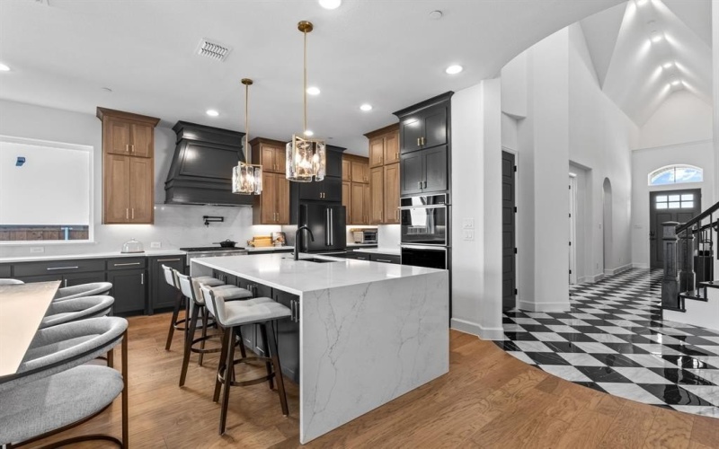 8736 Edgewater Drive, The Colony, TX 75056, 5 Habitaciones Habitaciones , ,6 BañosBaños,Residential,En Venta,8736 Edgewater Drive,0,21059933