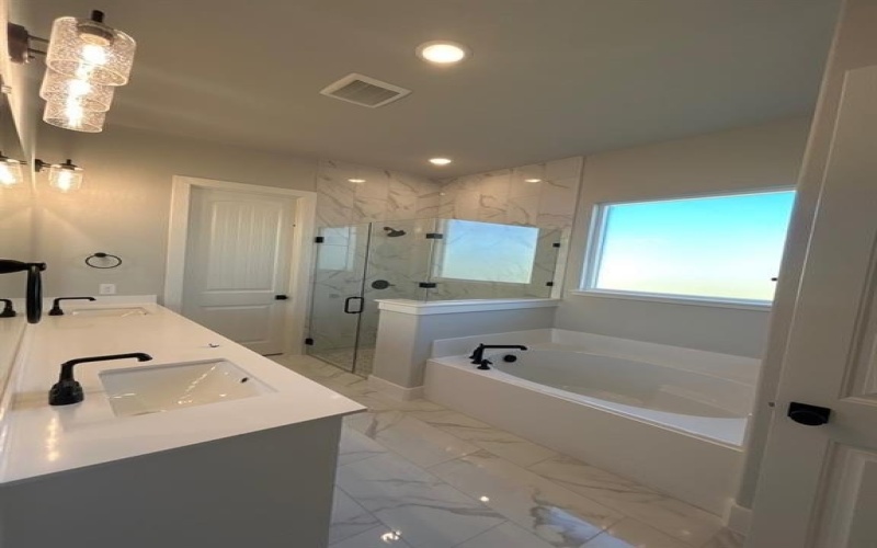 810 Westover Drive, Van Alstyne, TX 75495, 4 Bedrooms Bedrooms, ,3 BathroomsBathrooms,Residential,For Sale,810 Westover Drive,0,21060065