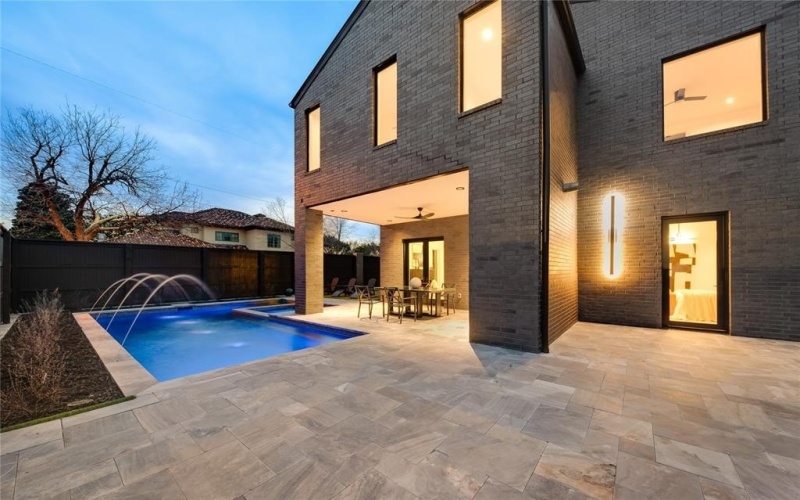 6404 Lakehurst Avenue, Dallas, TX 75230, 5 Bedrooms Bedrooms, ,6 BathroomsBathrooms,Residential,For Sale,6404 Lakehurst Avenue,0,21060236