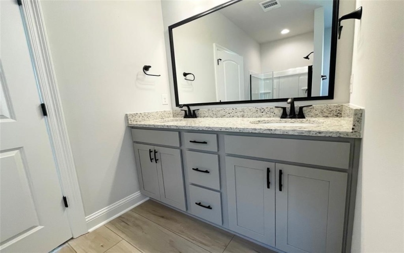 785 Venecia Drive, Bossier City, LA 71111, 4 Bedrooms Bedrooms, ,2 BathroomsBathrooms,Residential,For Sale,785 Venecia Drive,0,21060248