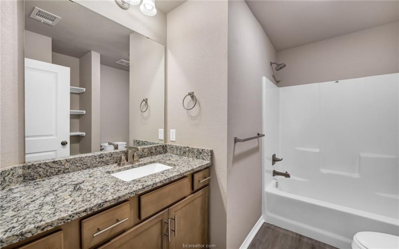 1218 High Street, Navasota, TX 77868, 3 Bedrooms Bedrooms, ,2 BathroomsBathrooms,Residential,For Sale,1218 High Street,0,25009874