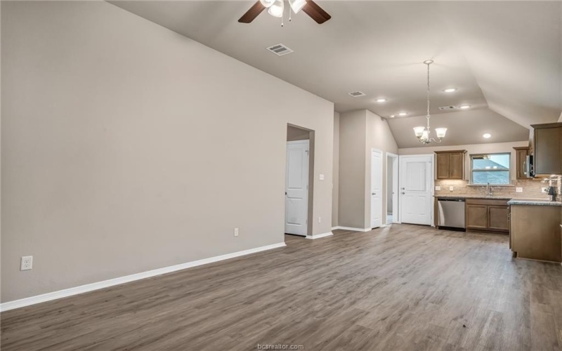 1218 High Street, Navasota, TX 77868, 3 Bedrooms Bedrooms, ,2 BathroomsBathrooms,Residential,For Sale,1218 High Street,0,25009874