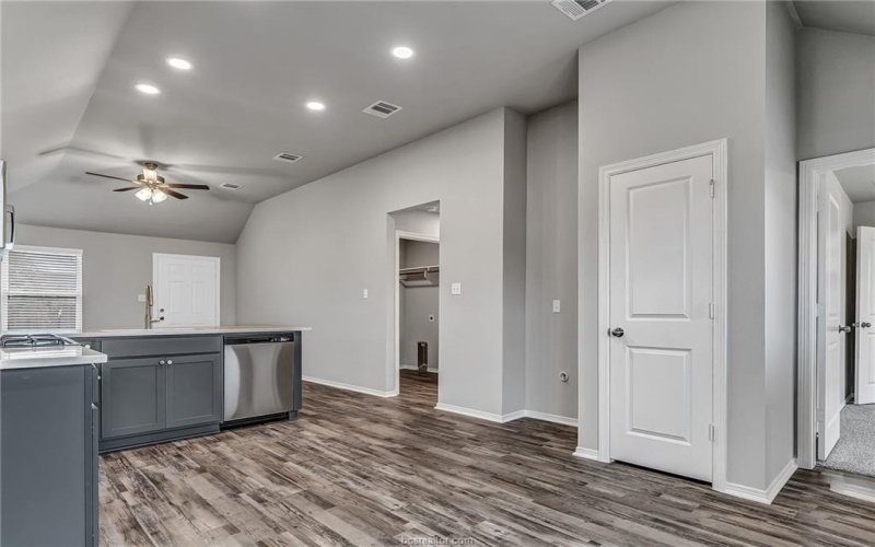1231 High Street, Navasota, TX 77868, 3 Bedrooms Bedrooms, ,2 BathroomsBathrooms,Residential,For Sale,1231 High Street,0,25009894