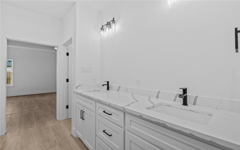 1454 Sansa Street, Corpus Christi, TX 78415, 4 Bedrooms Bedrooms, ,3 BathroomsBathrooms,Residential,For Sale,1454 Sansa Street,0,464984