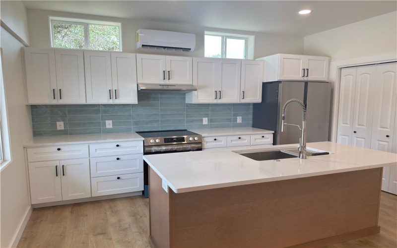 18 Poolside, Rockport, TX 78382, 2 Bedrooms Bedrooms, ,2 BathroomsBathrooms,Residential,For Sale,18 Poolside,0,465000