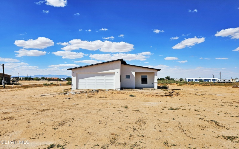 1000 Sunrise Drive, Chaparral, NM 88081, 3 Bedrooms Bedrooms, ,2 BathroomsBathrooms,Residential,For Sale,1000 Sunrise Drive,0,919740