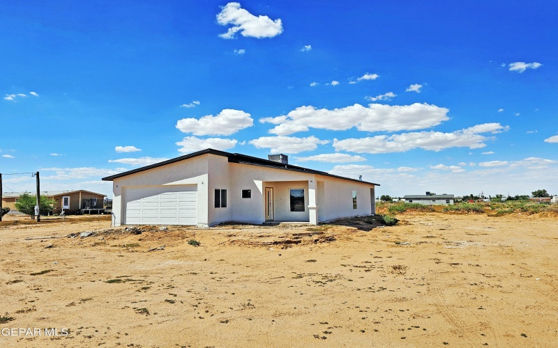 1000 Sunrise Drive, Chaparral, NM 88081, 3 Bedrooms Bedrooms, ,2 BathroomsBathrooms,Residential,For Sale,1000 Sunrise Drive,0,919740