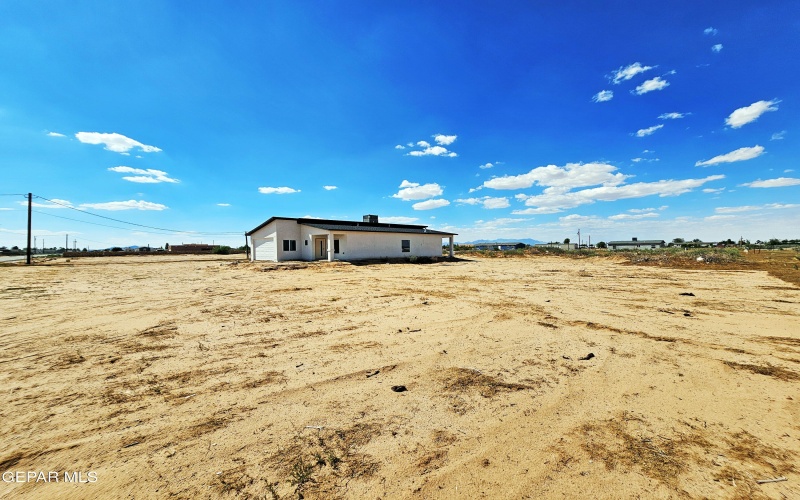 1000 Sunrise Drive, Chaparral, NM 88081, 3 Bedrooms Bedrooms, ,2 BathroomsBathrooms,Residential,For Sale,1000 Sunrise Drive,0,919740