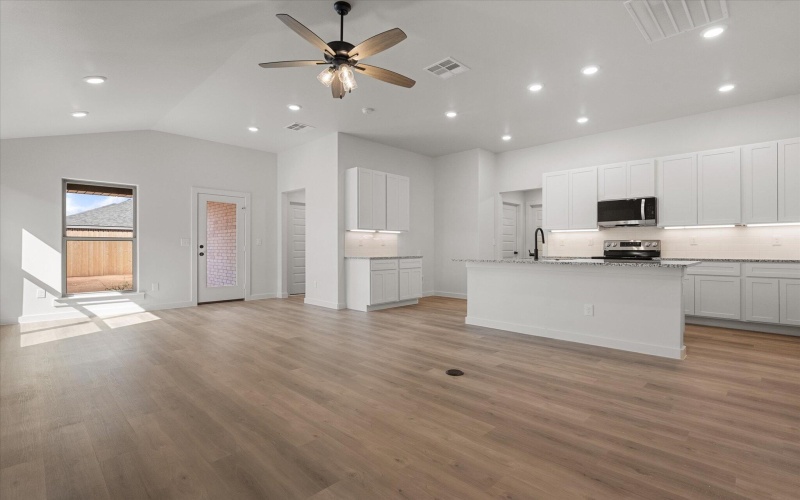 3010 140th Street, Lubbock, TX 79423, 4 Bedrooms Bedrooms, ,2 BathroomsBathrooms,Residential,For Sale,3010 140th Street,0,202560449