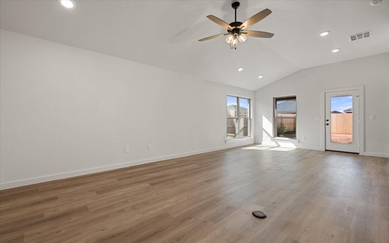 3010 140th Street, Lubbock, TX 79423, 4 Bedrooms Bedrooms, ,2 BathroomsBathrooms,Residential,For Sale,3010 140th Street,0,202560449