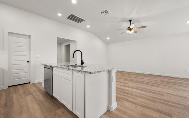 3018 140th Street, Lubbock, TX 79423, 4 Bedrooms Bedrooms, ,2 BathroomsBathrooms,Residential,For Sale,3018 140th Street,0,202560451