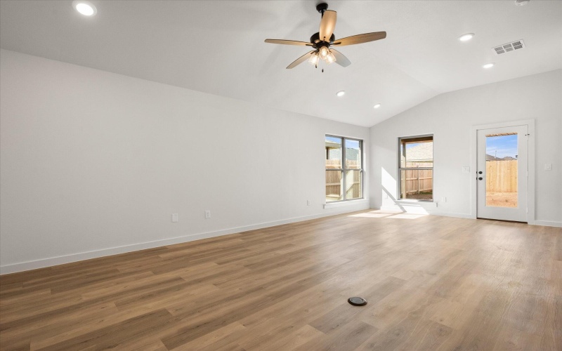 3018 140th Street, Lubbock, TX 79423, 4 Bedrooms Bedrooms, ,2 BathroomsBathrooms,Residential,For Sale,3018 140th Street,0,202560451