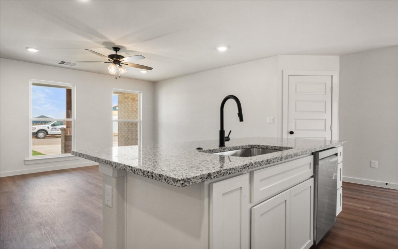 13809 Flint Avenue, Lubbock, TX 79423, 3 Bedrooms Bedrooms, ,2 BathroomsBathrooms,Residential,For Sale,13809 Flint Avenue,0,202560452