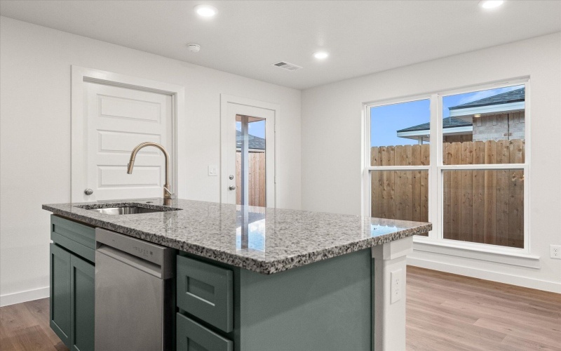13807 Flint Avenue, Lubbock, TX 79423, 3 Bedrooms Bedrooms, ,2 BathroomsBathrooms,Residential,For Sale,13807 Flint Avenue,0,202560453