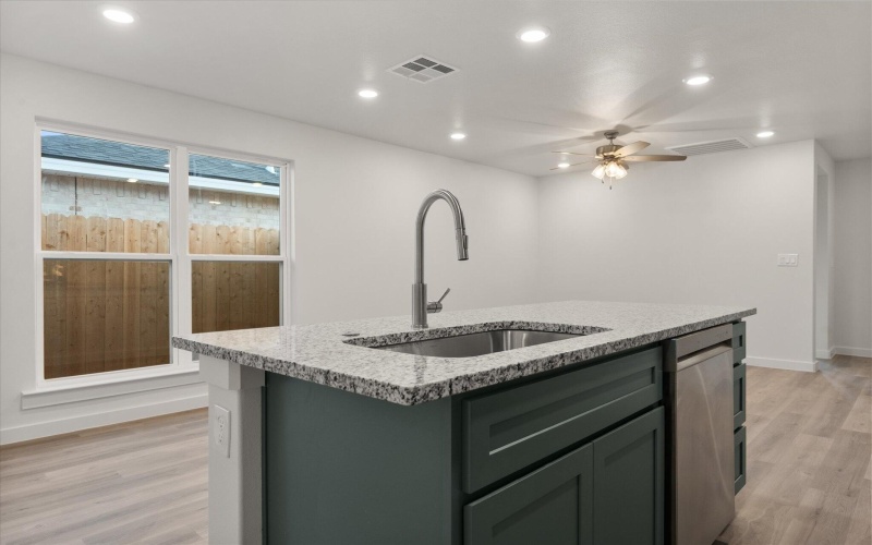 13807 Flint Avenue, Lubbock, TX 79423, 3 Bedrooms Bedrooms, ,2 BathroomsBathrooms,Residential,For Sale,13807 Flint Avenue,0,202560453