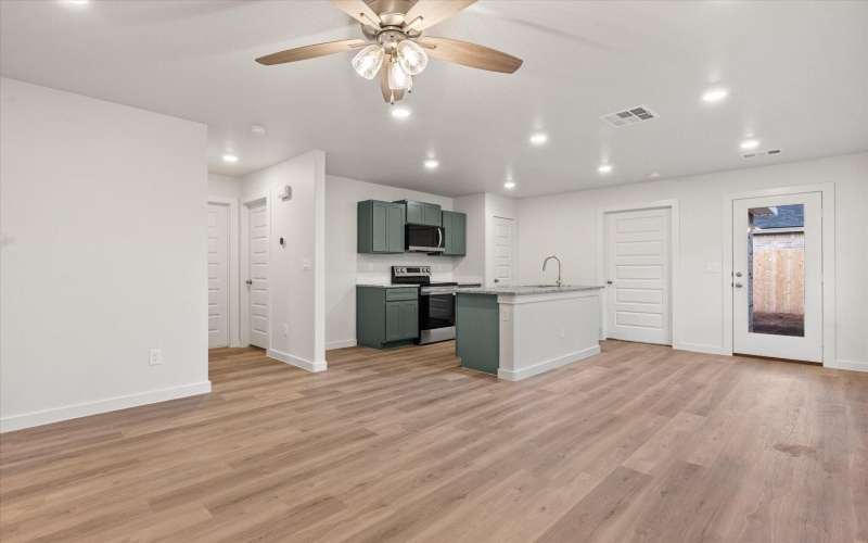 13807 Flint Avenue, Lubbock, TX 79423, 3 Bedrooms Bedrooms, ,2 BathroomsBathrooms,Residential,For Sale,13807 Flint Avenue,0,202560453