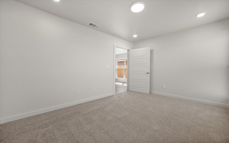 1615 N Clinton Avenue, Lubbock, TX 79416, 3 Bedrooms Bedrooms, ,2 BathroomsBathrooms,Residential,For Sale,1615 N Clinton Avenue,0,202560486