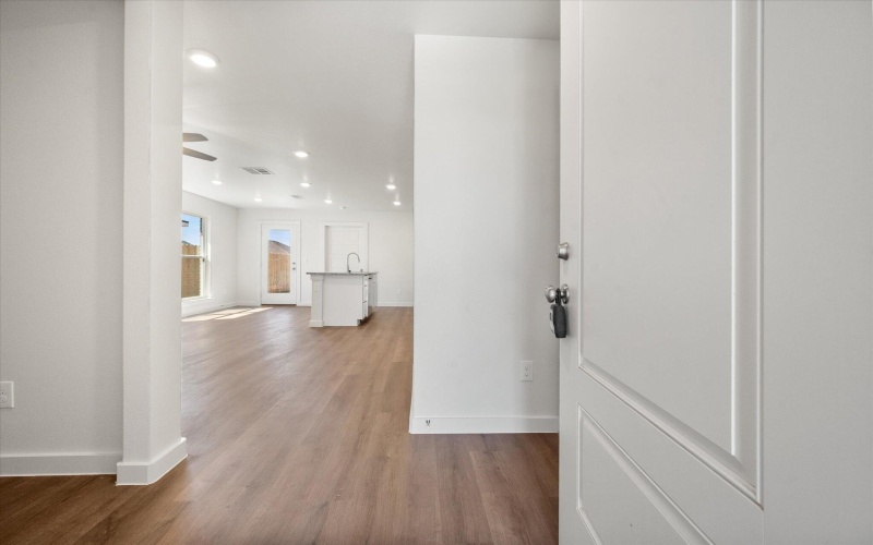 1615 N Clinton Avenue, Lubbock, TX 79416, 3 Bedrooms Bedrooms, ,2 BathroomsBathrooms,Residential,For Sale,1615 N Clinton Avenue,0,202560486