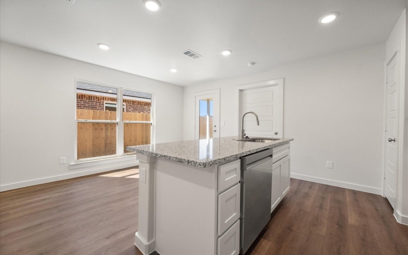 1615 N Clinton Avenue, Lubbock, TX 79416, 3 Bedrooms Bedrooms, ,2 BathroomsBathrooms,Residential,For Sale,1615 N Clinton Avenue,0,202560486