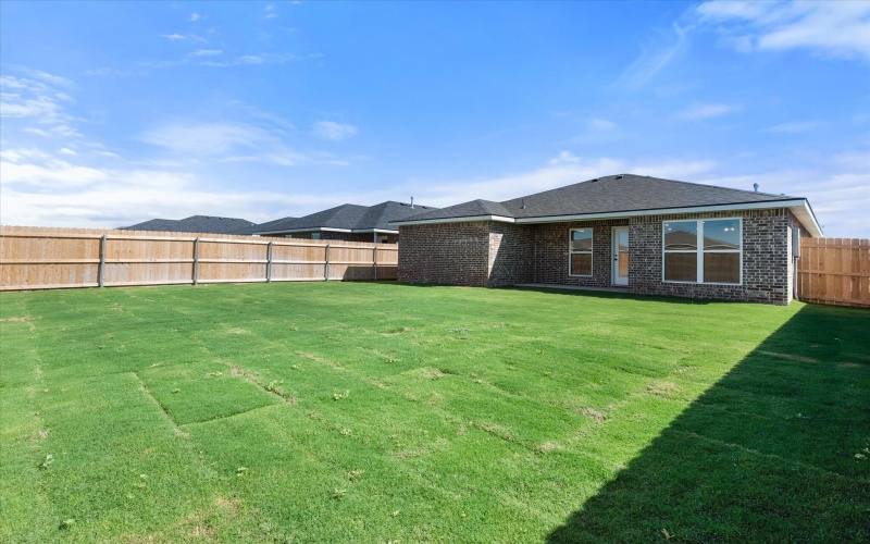 1613 N Clinton Avenue, Lubbock, TX 79416, 3 Habitaciones Habitaciones , ,2 BañosBaños,Residential,En Venta,1613 N Clinton Avenue,0,202560490