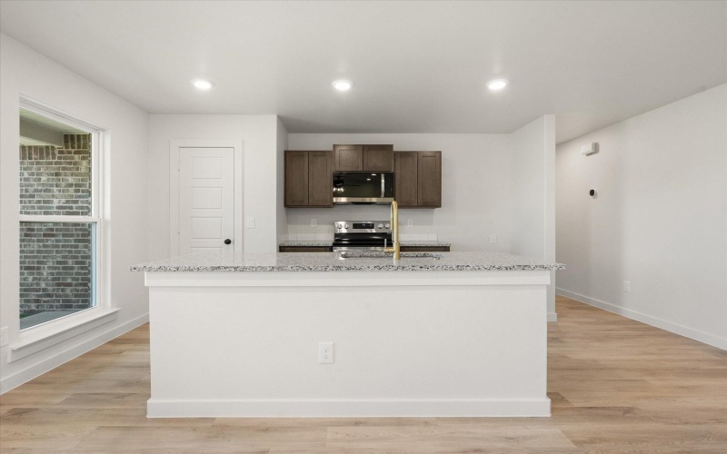 1613 N Clinton Avenue, Lubbock, TX 79416, 3 Habitaciones Habitaciones , ,2 BañosBaños,Residential,En Venta,1613 N Clinton Avenue,0,202560490