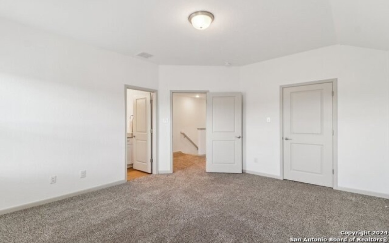 10203 Tulipwood Run, San Antonio, TX 78252, ,5 BathroomsBathrooms,Residential Multi Family,For Sale,10203 Tulipwood Run,0,1867590
