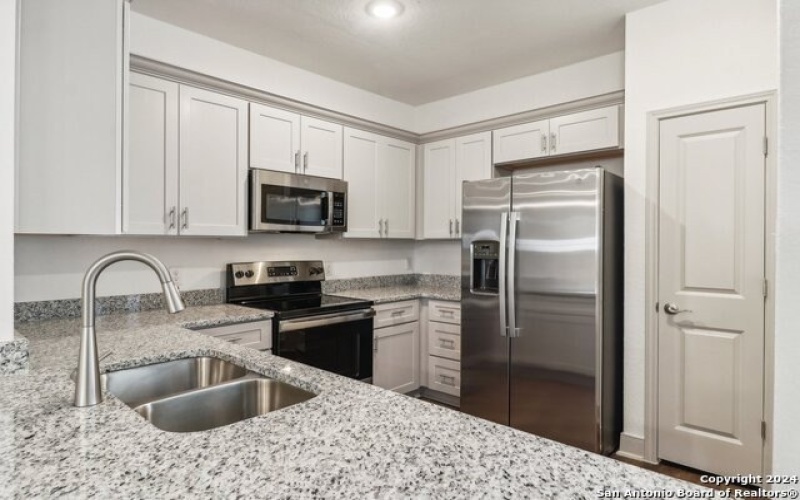 10203 Tulipwood Run, San Antonio, TX 78252, ,5 BathroomsBathrooms,Residential Multi Family,For Sale,10203 Tulipwood Run,0,1867590
