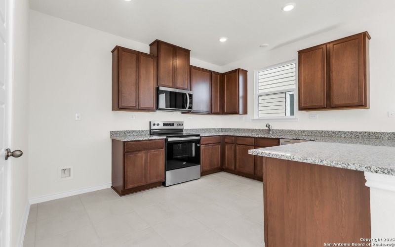 4722 PLAZA CENTER, San Antonio, TX 78222, 4 Bedrooms Bedrooms, ,2 BathroomsBathrooms,Residential,For Sale,4722 PLAZA CENTER,0,1907977