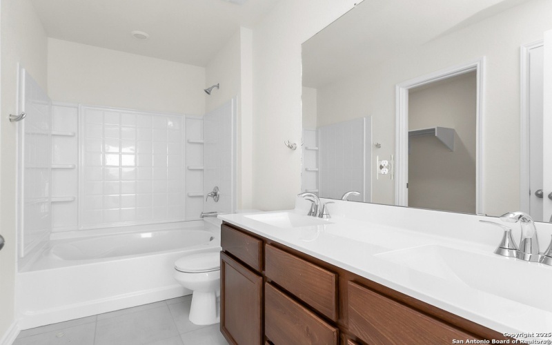 4722 PLAZA CENTER, San Antonio, TX 78222, 4 Bedrooms Bedrooms, ,2 BathroomsBathrooms,Residential,For Sale,4722 PLAZA CENTER,0,1907977