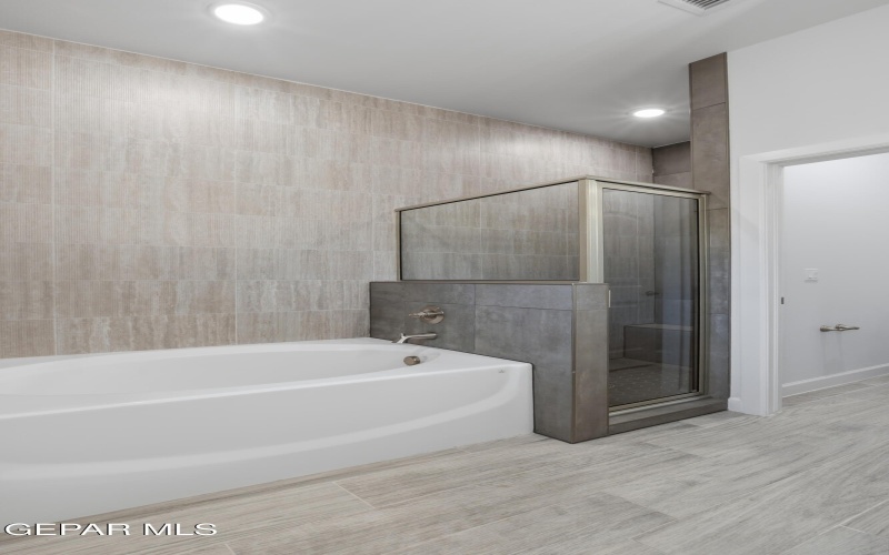 13849 Paseo Sereno Drive, El Paso, TX 79928, 3 Bedrooms Bedrooms, ,2 BathroomsBathrooms,Residential,For Sale,13849 Paseo Sereno Drive,0,920577