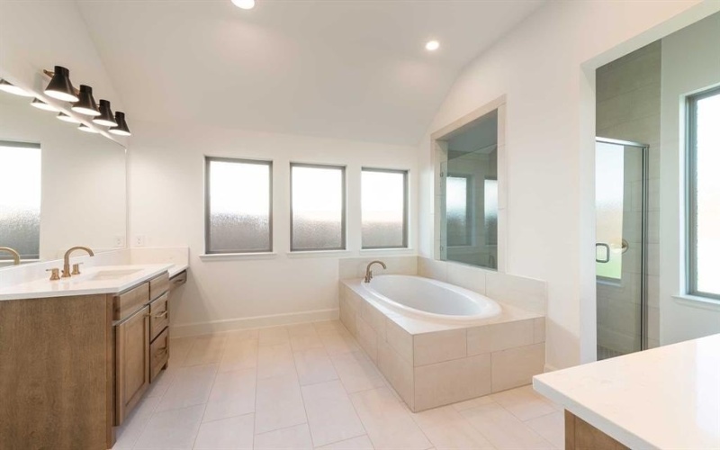 920 Lookout Drive, Rockwall, TX 75087, 3 Habitaciones Habitaciones , ,3 BañosBaños,Residential,En Venta,920 Lookout Drive,0,21061931