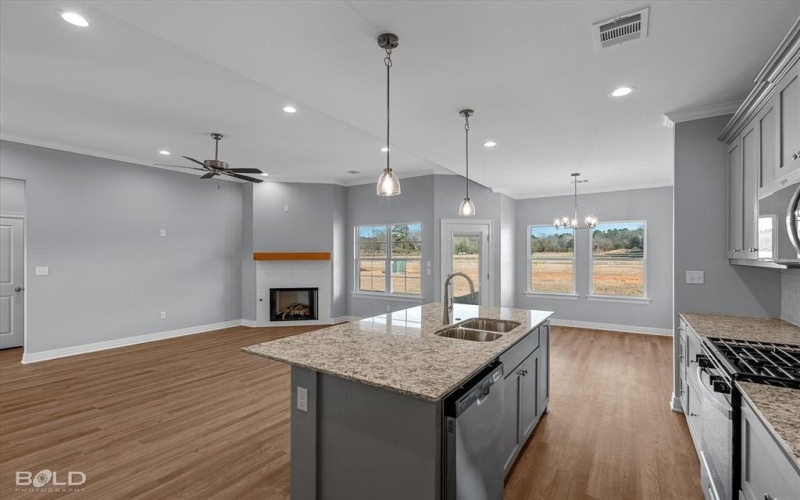 9517 Frenchmen, Shreveport, LA 71106, 4 Habitaciones Habitaciones , ,2 BañosBaños,Residential,En Venta,9517 Frenchmen,0,21061945