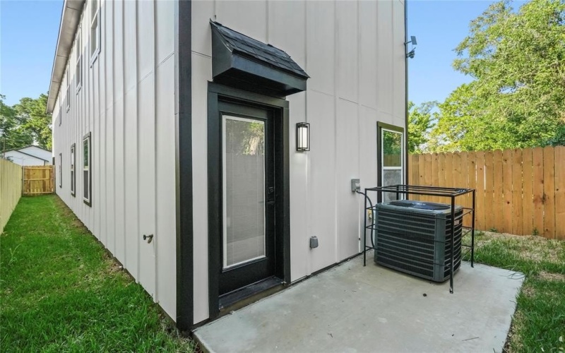 2406 Scott Street, Dallas, TX 75215, 4 Bedrooms Bedrooms, ,2 BathroomsBathrooms,Residential,For Sale,2406 Scott Street,0,21062087