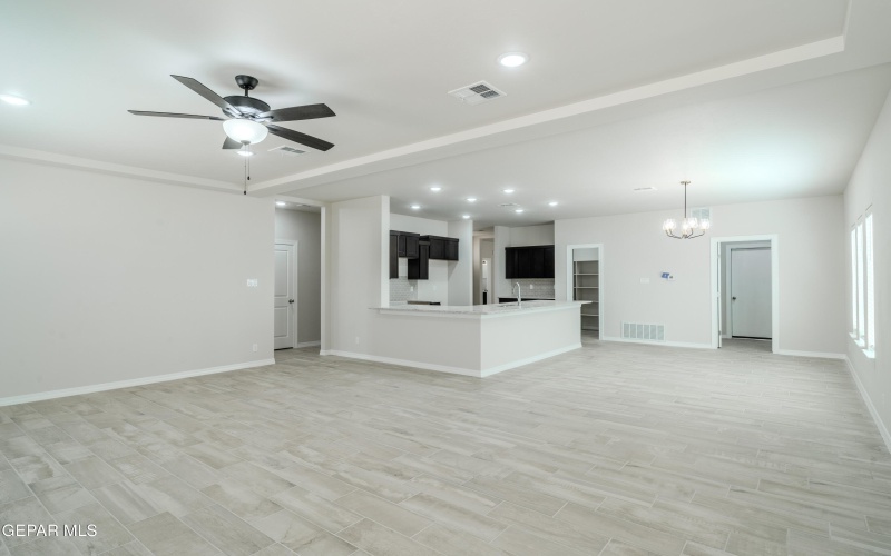 14423 Armando Silva Drive, El Paso, TX 79938, 3 Bedrooms Bedrooms, ,1 BathroomBathrooms,Residential,For Sale,14423 Armando Silva Drive,920601