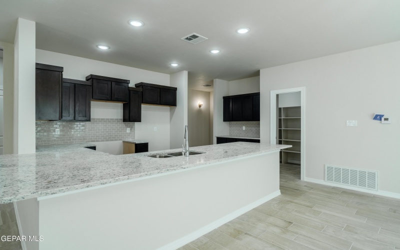 14423 Armando Silva Drive, El Paso, TX 79938, 3 Bedrooms Bedrooms, ,1 BathroomBathrooms,Residential,For Sale,14423 Armando Silva Drive,920601