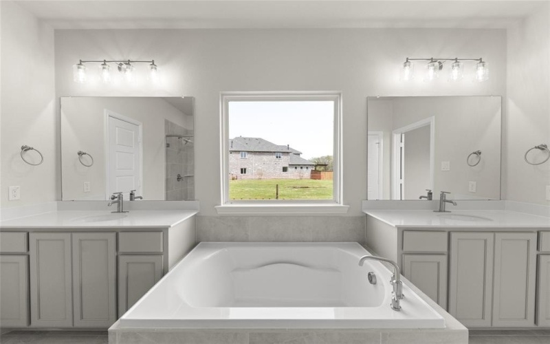 14462 McClint, Pilot Point, TX 76258, 4 Bedrooms Bedrooms, ,5 BathroomsBathrooms,Residential,For Sale,14462 McClint,0,21062120