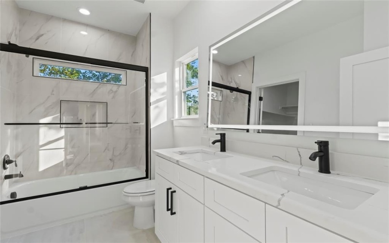 2404 Scott Street, Dallas, TX 75215, 4 Habitaciones Habitaciones , ,2 BañosBaños,Residential,En Venta,2404 Scott Street,0,21062130