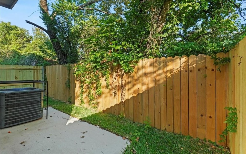 2404 Scott Street, Dallas, TX 75215, 4 Habitaciones Habitaciones , ,2 BañosBaños,Residential,En Venta,2404 Scott Street,0,21062130