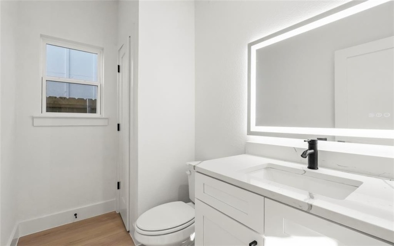2404 Scott Street, Dallas, TX 75215, 4 Habitaciones Habitaciones , ,2 BañosBaños,Residential,En Venta,2404 Scott Street,0,21062130