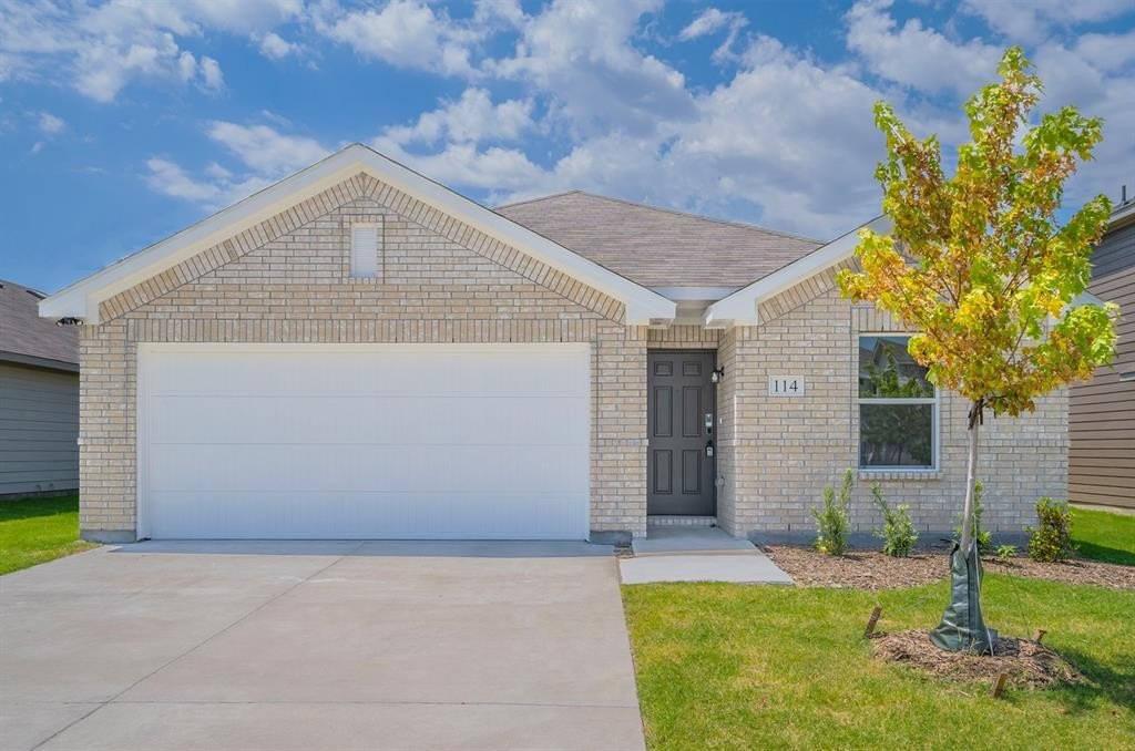 114 Goel Street, Greenville, TX 75402, 4 Bedrooms Bedrooms, ,2 BathroomsBathrooms,Residential,For Sale,114 Goel Street,0,21062216
