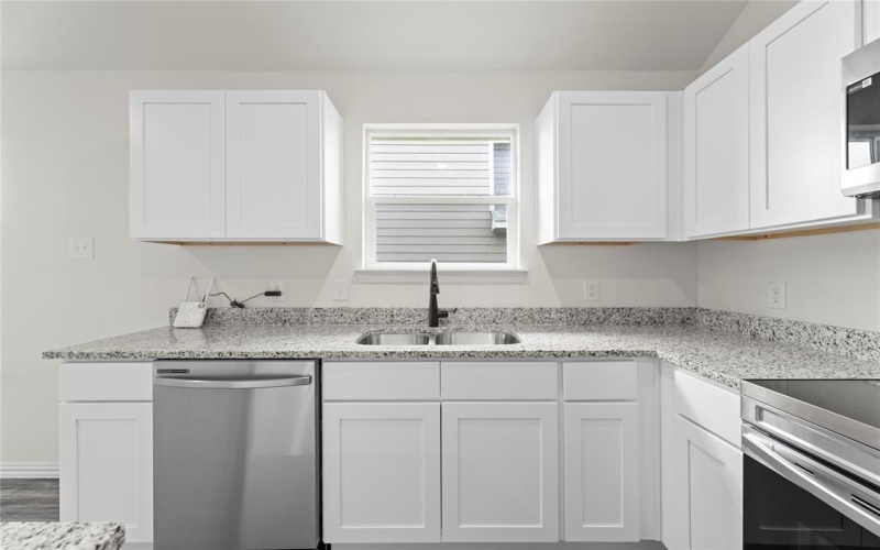 114 Goel Street, Greenville, TX 75402, 4 Bedrooms Bedrooms, ,2 BathroomsBathrooms,Residential,For Sale,114 Goel Street,0,21062216