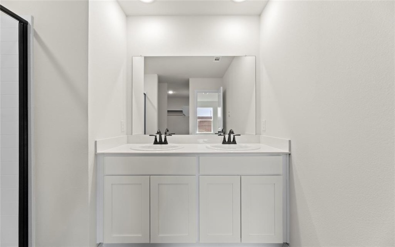 114 Goel Street, Greenville, TX 75402, 4 Bedrooms Bedrooms, ,2 BathroomsBathrooms,Residential,For Sale,114 Goel Street,0,21062216