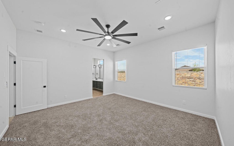 1409 DYLAN Place, El Paso, TX 79928, 4 Habitaciones Habitaciones , ,3 BañosBaños,Residential,En Venta,1409 DYLAN Place,0,920636