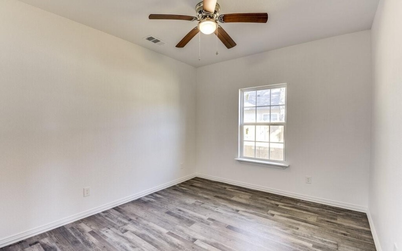 1449 Owega Avenue, Dallas, TX 75216, 4 Habitaciones Habitaciones , ,2 BañosBaños,Residential,En Venta,1449 Owega Avenue,0,21060229