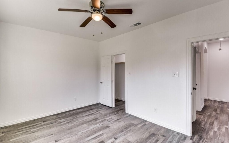 1449 Owega Avenue, Dallas, TX 75216, 4 Habitaciones Habitaciones , ,2 BañosBaños,Residential,En Venta,1449 Owega Avenue,0,21060229
