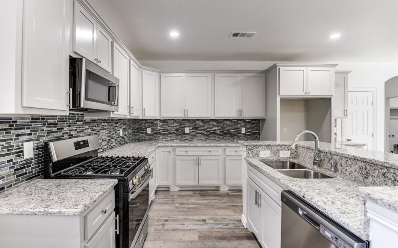 1830 Fernwood Avenue, Dallas, TX 75216, 4 Bedrooms Bedrooms, ,2 BathroomsBathrooms,Residential,For Sale,1830 Fernwood Avenue,0,21060241